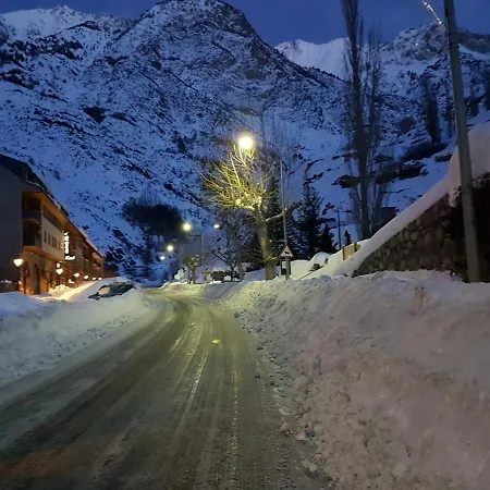 酒店 皮拉尔酒店 贝纳斯克