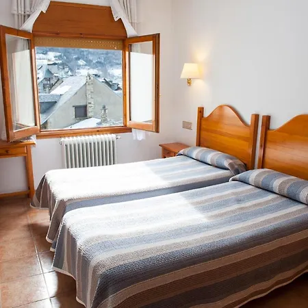 皮拉尔酒店 酒店 *