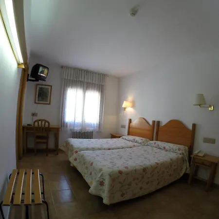 酒店 皮拉尔酒店 *