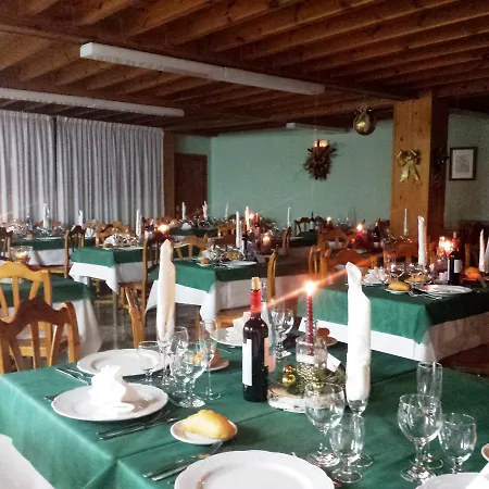 皮拉尔酒店 酒店